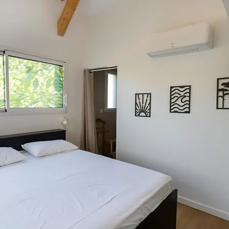 Hébergement de vacances Escapade Confort - *